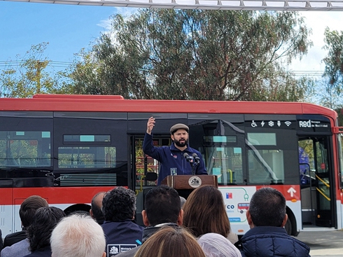 �������y(t��ng)�ӷ��Р����������ϯ��ͨ��܇������늄�܇�����xʽ