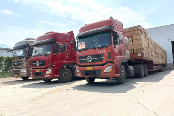 ����Ч�ܳɾ͸�Ч���� ���ϲ�Ь֮���l(f��)չ������(d��ng)�ܣ��o�½���730.jpg