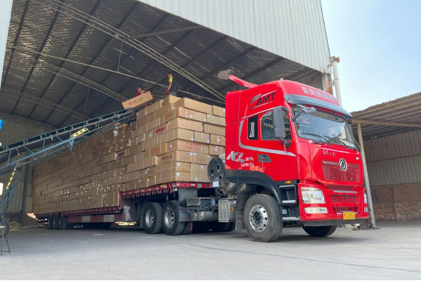 ����Ч�ܳɾ͸�Ч���� ���ϲ�Ь֮���l(f��)չ������(d��ng)�ܣ��o�½���964.jpg