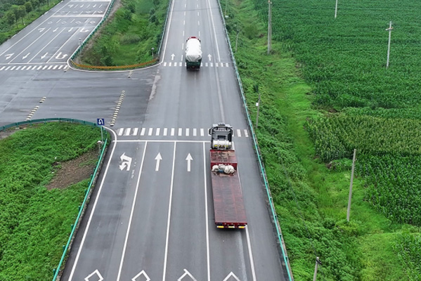 κ��������ʿ���Ԅ�(d��ng)��+Һ�� ��ꃸ���&ldquo;���²��Z�����²���&rdquo;��818��1610.jpg