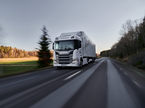 ˹���၆���A���Ӡ���܇��(j��ng)�I�����U�I(y��)��(w��)�����������͑�