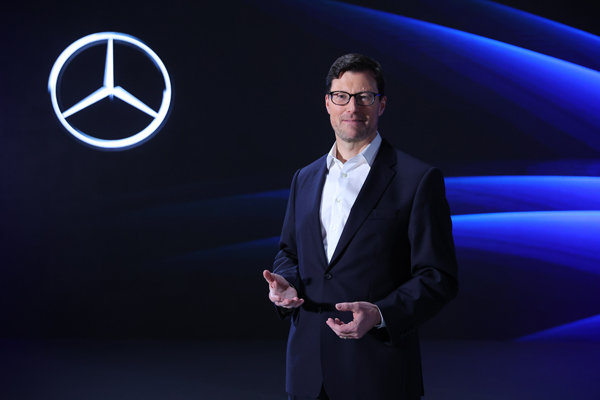 ���������ķ����܇���޹�˾���ü���ϯ��(zh��)�й٣�÷ِ��˹-���Y�I(y��)��ؓ(f��)؟(z��)���x��²�ʿ��Dr. Holger Scherr��.