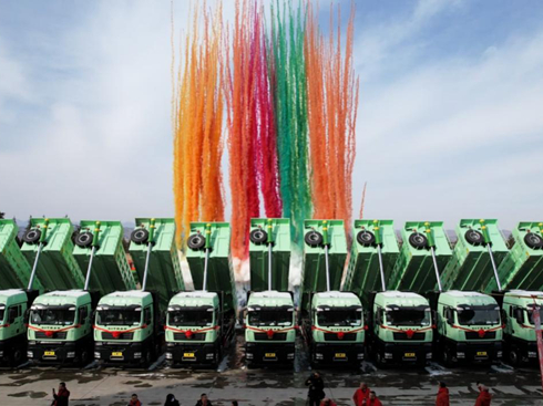 300�_�Ї���������Դ��ж܇�A�M�����½����_���Gɫ�\ݔƪ��