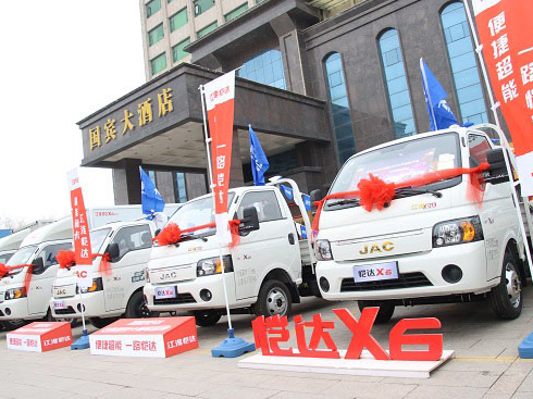 1.8L���� 130�R�� ȫ������������_(d��)�I����ͬһ��