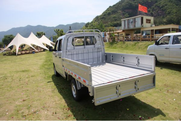 �r(sh��)�� ���_ ʡ�X �r(ji��)����m �_��С���p����X3 늄�(d��ng)1984.jpg