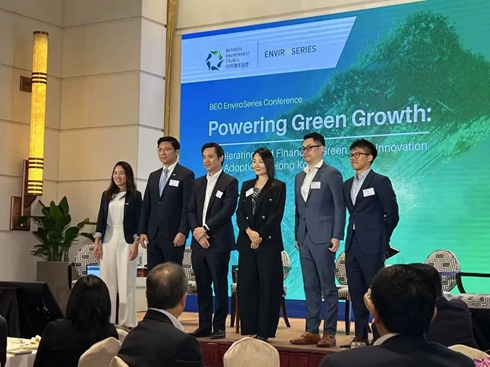 �ٱ�CEO��������������ϯ���BEC�h(hu��n)���I(l��ng)��Փ��