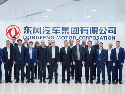 ���Z���F��ϯ��(zh��)�йٸ��mһ�е��L�|�L